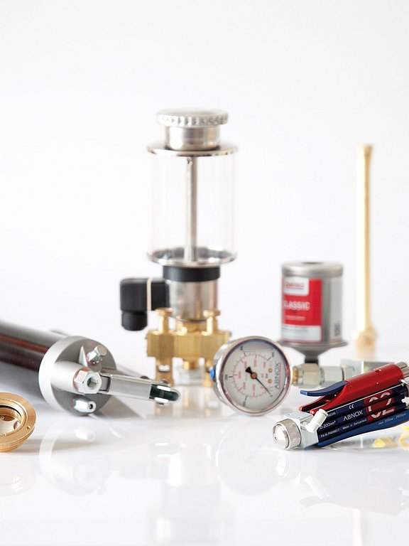 Verschiedene Produkte im Bereich Schmiertechnik